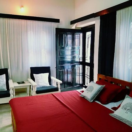 Hotel U-Turn Pushkar Bagian luar foto