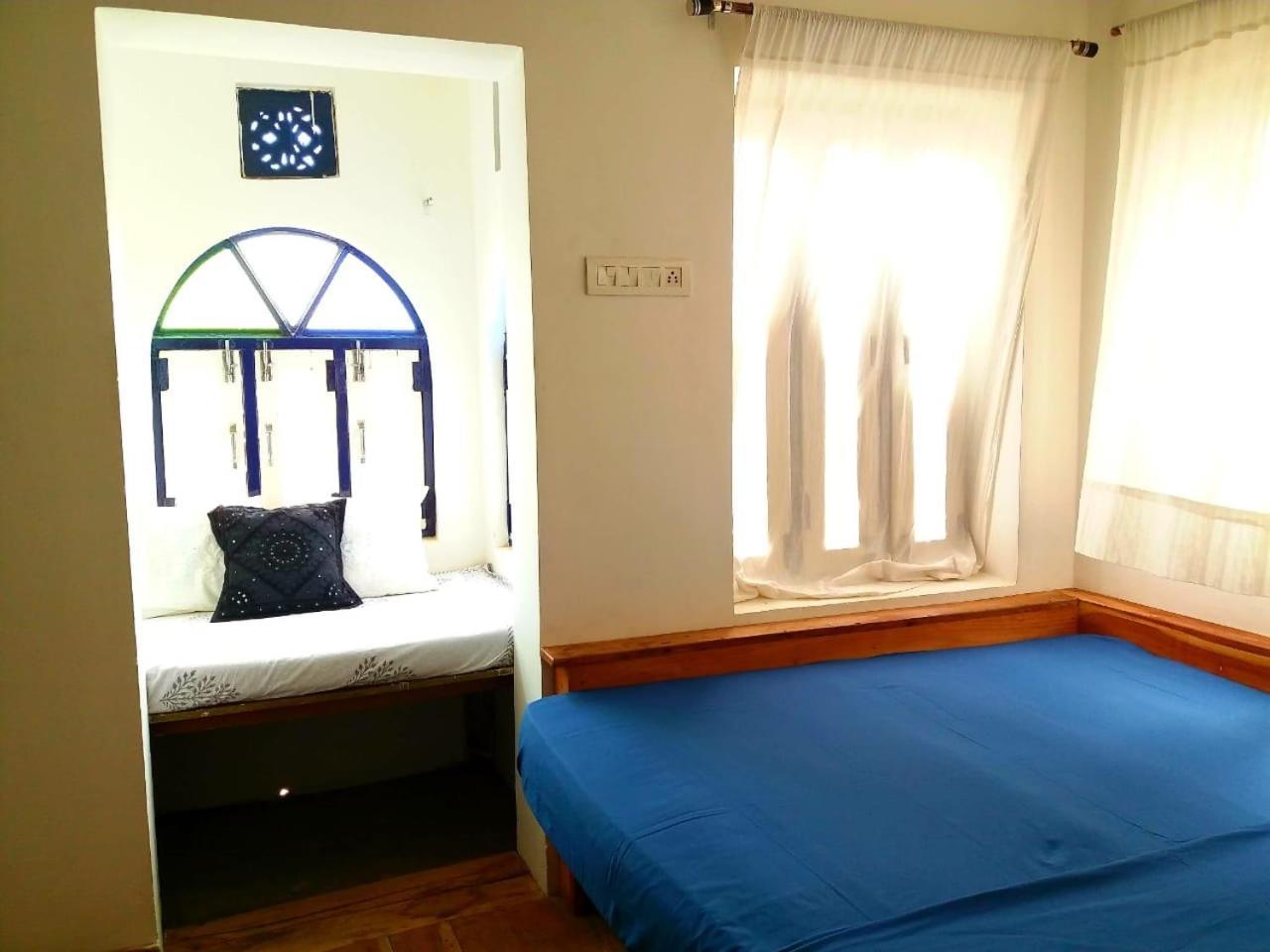 Hotel U-Turn Pushkar Bagian luar foto