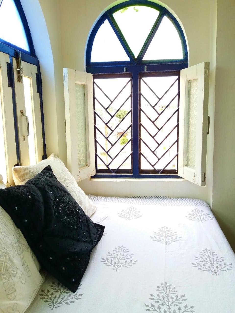 Hotel U-Turn Pushkar Bagian luar foto