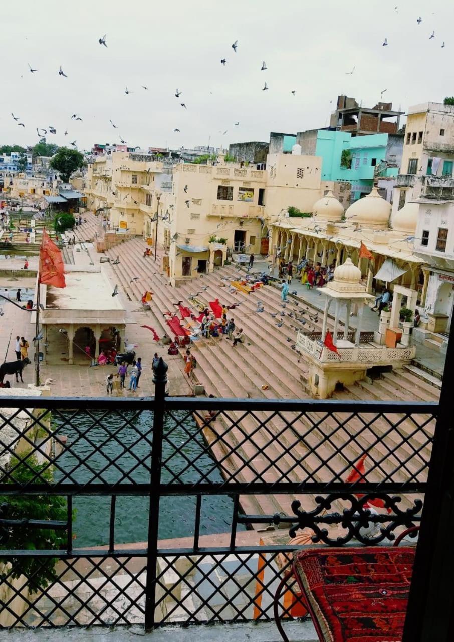 Hotel U-Turn Pushkar Bagian luar foto