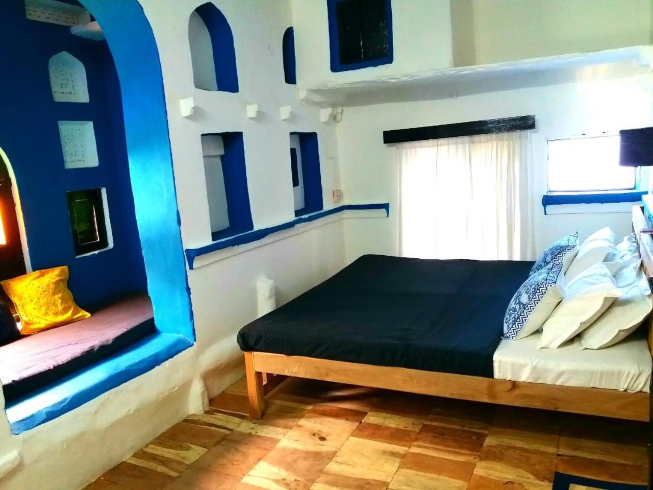 Hotel U-Turn Pushkar Bagian luar foto